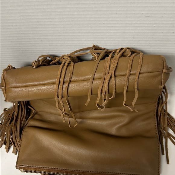 Elizabeth and James Fringe 100% Leather Crossbody Tan Camel Purse Bobo Artsy - Picture 7 of 7